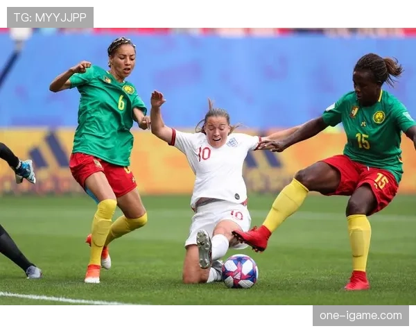 英格兰女足强势逆袭挺进欧洲杯决赛，全民期待再创历史