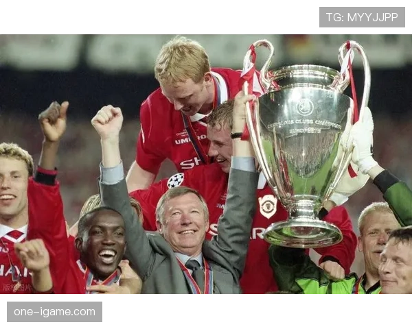 曼联重现辉煌，弗格森时代传奇影响力再引热议