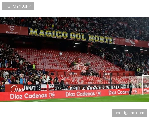 塞维利亚新赛季阵容焕然一新，战术革新引球迷期待