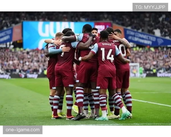 西汉姆联在转会窗投入重金，状态备受关注欲冲击下赛季英超冠军