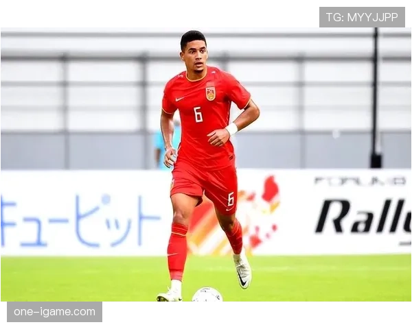 蒋光太防守稳健出球能力突出,技术特点展现现代中卫水准 蒋光太防守稳健出球能力突出,技术特点展现现代中卫水准