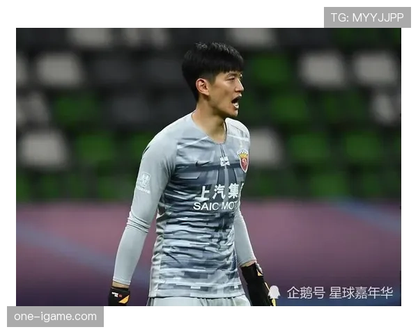 颜骏凌家里茶几上那瓶水，比我一个月工资还贵？简直活在另一个星球…